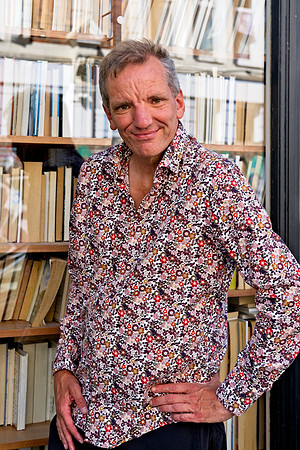 Strangers When We Meet #226 - Henning Wehn.